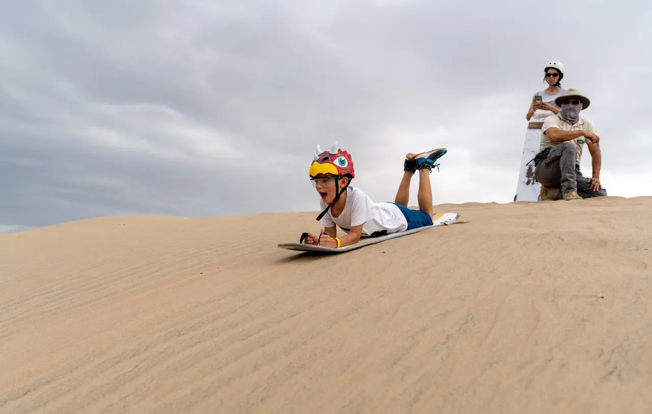 Sandboarding Sandboarding